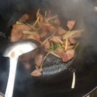 家常菜豆角炒肉做法图解4)