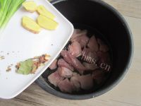 珍馐美味的自制肉松做法图解2)