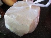 香椿芽拌豆腐做法图解3)