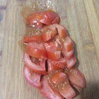 简单易做的鸭蛋炒番茄的做法图解三
