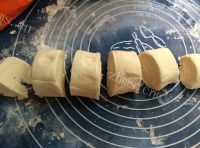 自制花朵面包做法图解5)