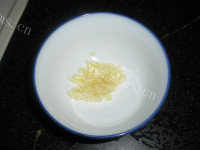 美味的地耳烩山药做法图解5)