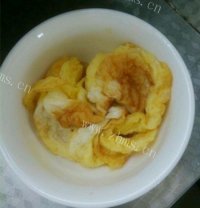 美味的蛋炒饭做法图解3)