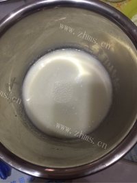 自制蔓越莓戚风蛋糕做法图解3)