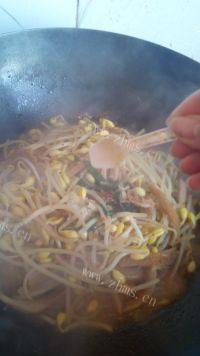 让人怀念的黄豆芽烩牛肚做法图解6)