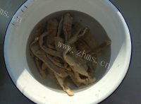美味的笋干红烧肉做法图解2)