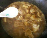 家常菜油豆腐烧肉做法图解6)