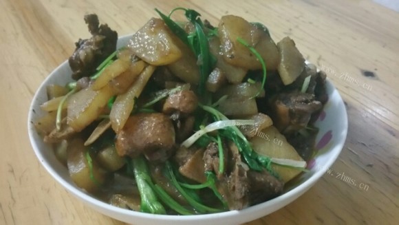 萝卜焖鸭