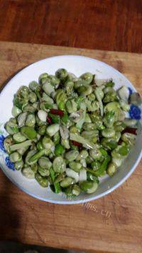 家常菜清炒蚕豆