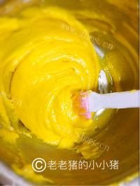 甜甜的奶油焦糖蛋糕卷做法图解9)