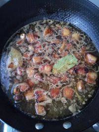 家常菜红烧肉做法图解7)