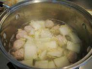 肉丸冬瓜汤做法图解5)