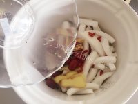 美味的椰子鸡汤做法图解8)