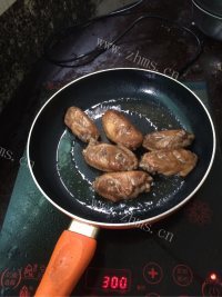 美味的可乐鸡翅做法图解9)