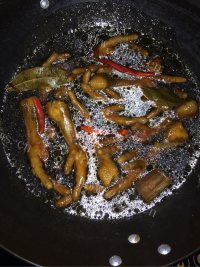 好吃的卤鸡爪做法图解7)
