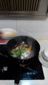 家常菜焖酥鱼做法图解3)
