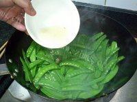「DIY」清炒荷兰豆做法图解9)