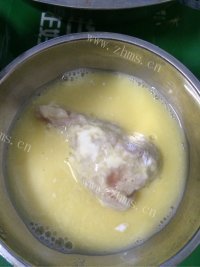 美味的香酥鸡翅根做法图解7)