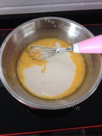 美味紫薯椰浆蛋挞做法图解4)