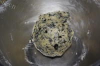 自制黑芝麻海苔饼干做法图解10)