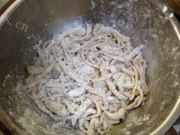 酥脆的椒盐手撕杏鲍菇做法图解4)