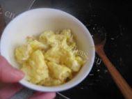 「绿色食物」蛋炒饭做法图解3)