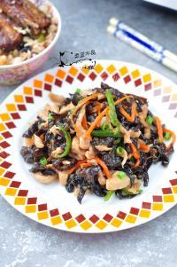 家常菜木耳炒肉丝