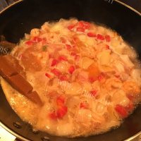 美味的苹果咖喱虾做法图解9)