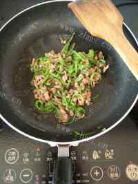 美味家庭牛排意面套餐做法图解3)