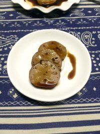 美味的红枣糯米藕做法图解7)