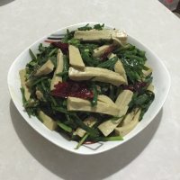 家常菜韭菜炒豆干