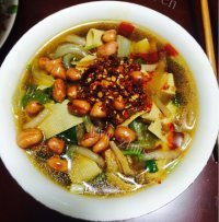 美味的酸辣土豆粉