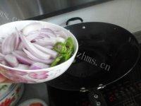 「念念不忘」洋葱炒鸡蛋做法图解5)