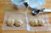 美味的鸡排潜艇堡做法图解8)