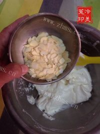 自制杏仁薄饼做法图解9)