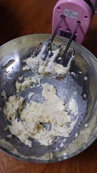 自制原味曲奇做法图解5)