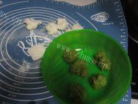 自制红豆沙冰皮月饼做法图解6)