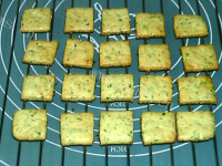 特色美食海苔苏打饼干做法图解14)