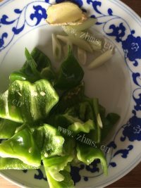 色香味俱全的烧茄子做法图解2)