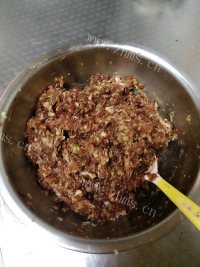 香飘十里的炸藕盒做法图解9)