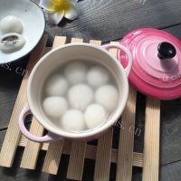 美味营养的黑芝麻汤圆做法图解13)