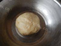 食欲满满的抹茶绿豆酥做法图解3)