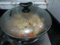 家庭版莲藕炒肉片做法图解6)