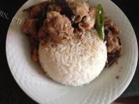 美味的黄焖鸡米饭
