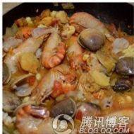 香喷喷的西班牙海鲜饭做法图解12)
