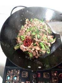 家常菜青椒炒肉做法图解9)