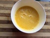 南通银鱼煎蛋饼做法图解3)