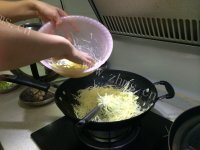 家常菜青椒土豆丝做法图解3)
