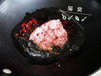 家常菜肉末酸豆角做法图解6)