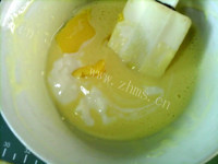 香甜的蔓越莓乳酪小蛋糕做法图解4)